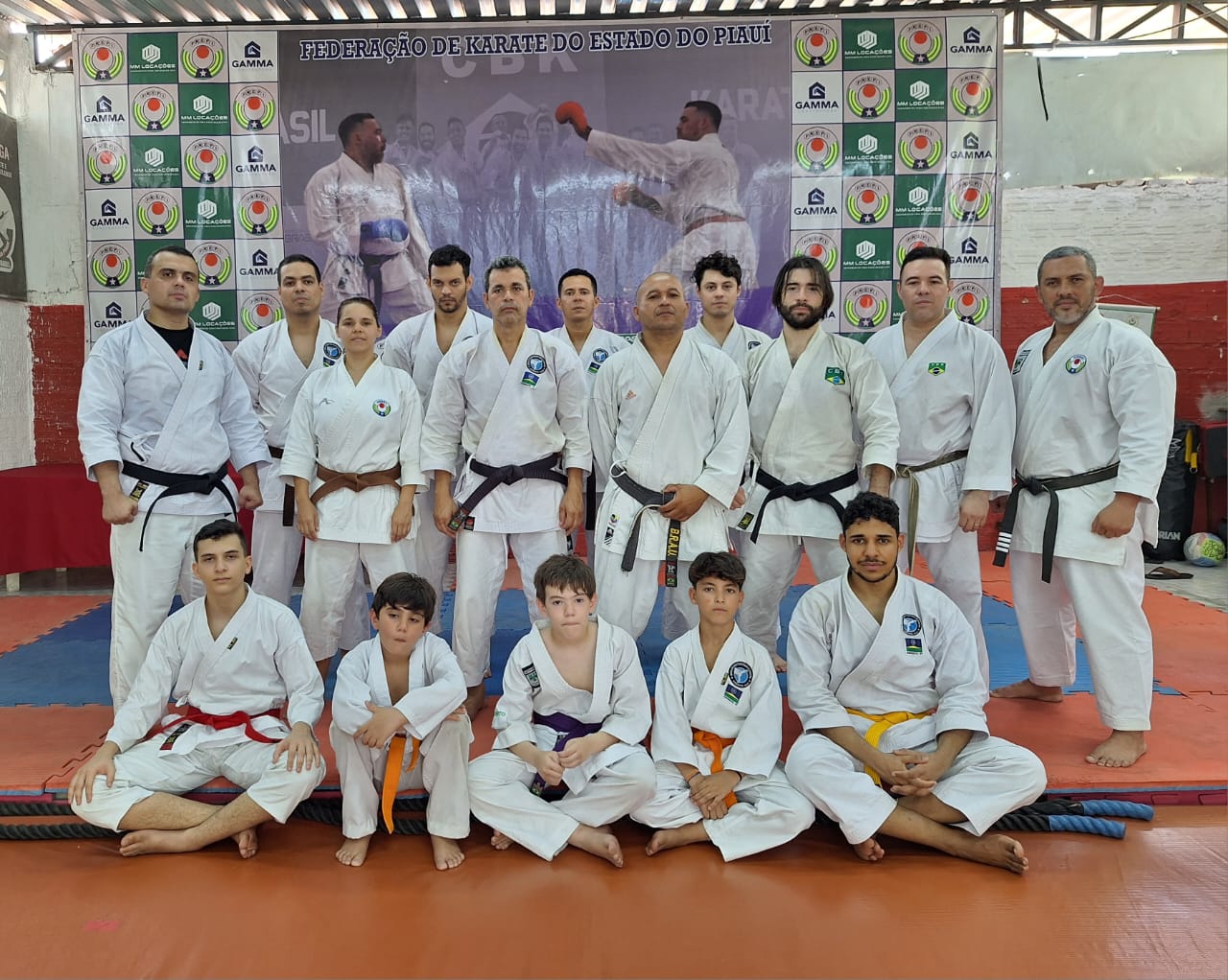 Quatro Karatecas Da Eskashogun São Graduados Faixa Preta Pela Federação De Karatê Do Estado Do 